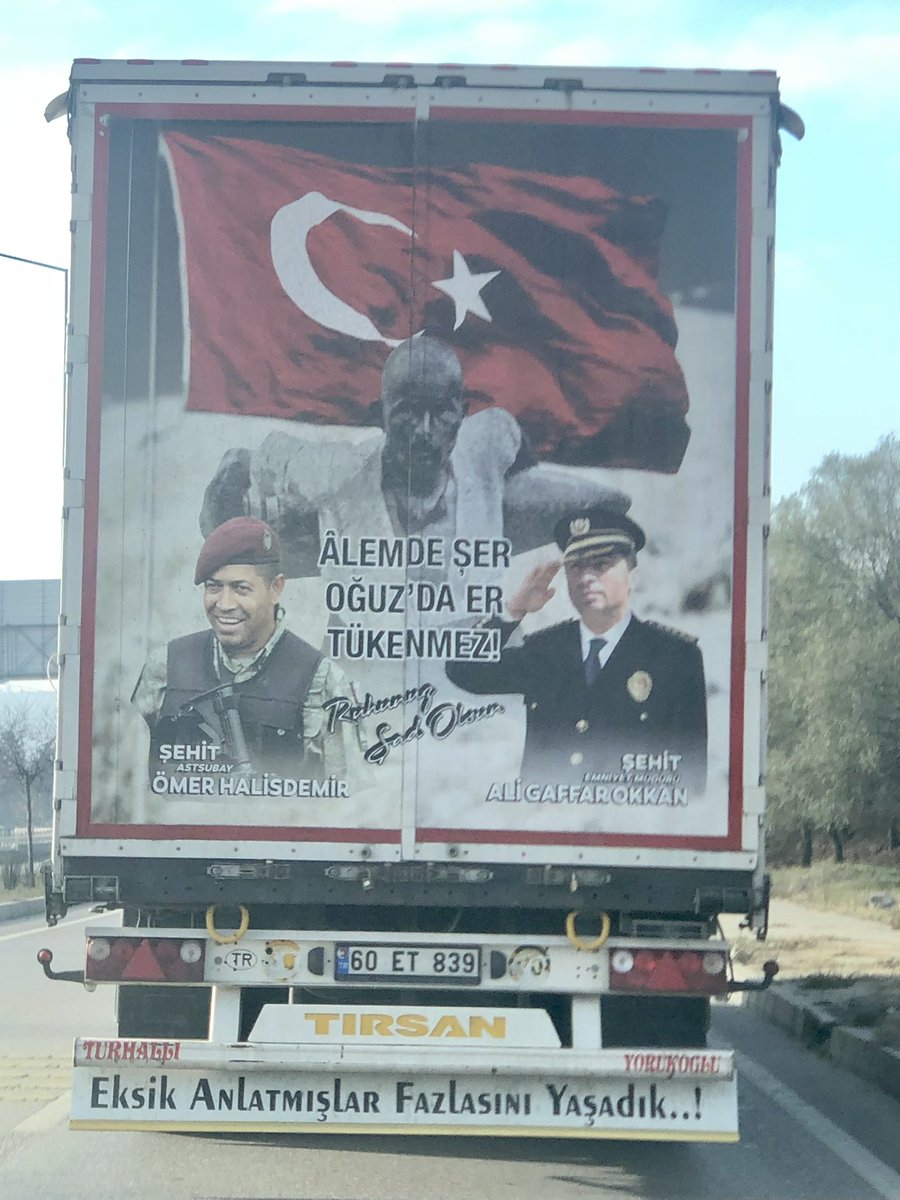 unalsade's tweet photo. Bugün yolda karşılaştım. Bu toprakların kahramanı da, kahraman sevgisi de bitmez…
Seyit Onbaşı 
Ömer Halisdemir
Ali Gaffar Okkan
Ruhunuz Şad Olsun… https://t.co/QX28U1fLPx