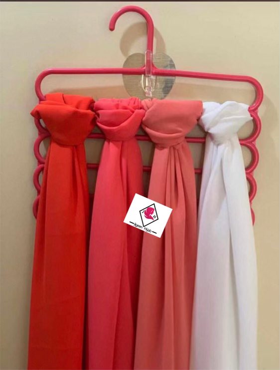 Jigeen_hijab's tweet image. Alors les amies 🤩
Celui qui aura plus de Retweet on t’offre 2 voiles , 2 chouchou et 2 sous hijabs 🥰.
Fin du jeu ; Mardi 18h In sha Allah 🙌🏾🙌🏾