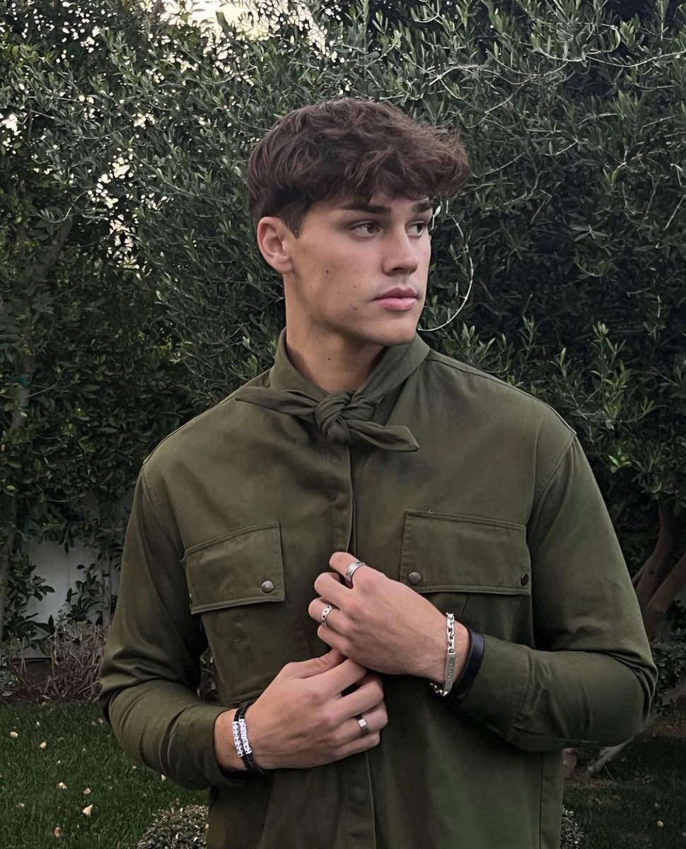 ‍‍‍ ‍ ‍𝓜𝒂𝒅𝒅𝒊𝒔𝒐𝒏 𝓜. 𝓟𝒊𝒆𝒓𝒄𝒆 (@tircdoflying) on Twitter photo 