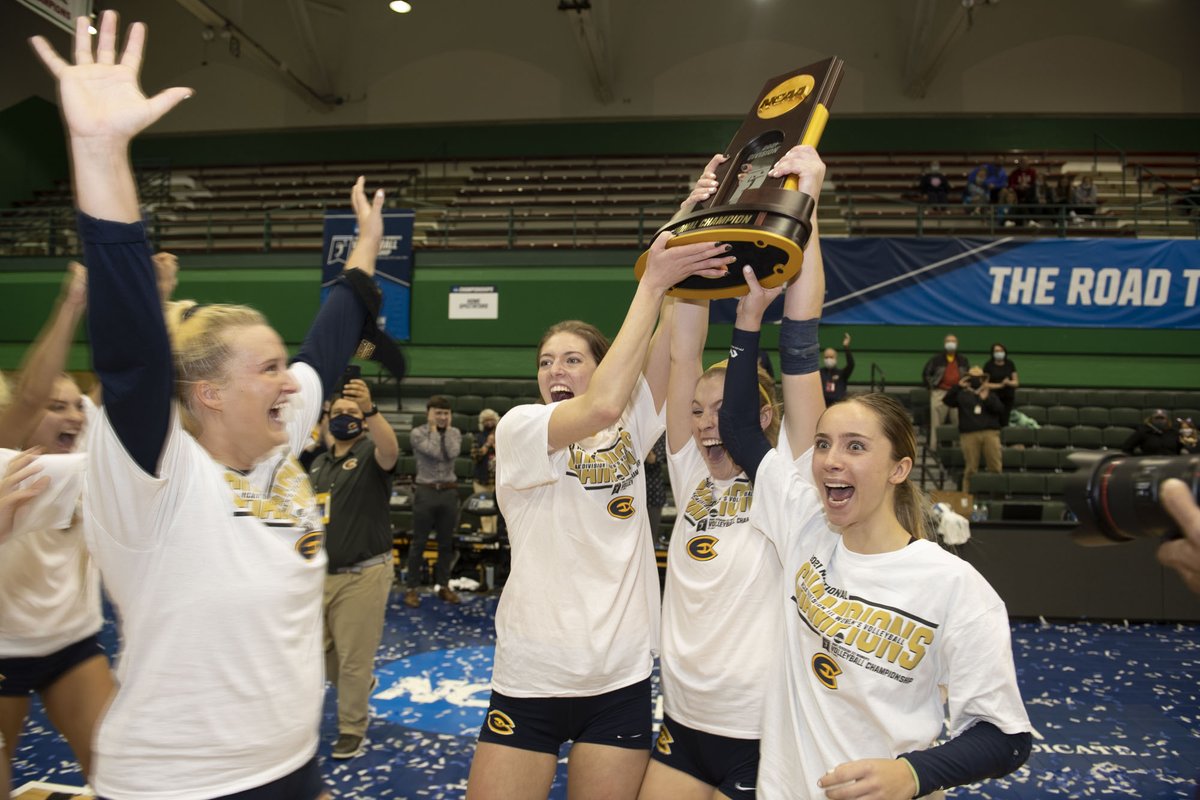 UWEauClaire's tweet photo. We still have goosebumps😁  Another massive congratulations to the @UWECVolleyball team on their NCAA DIII National Championship WIN last night!! We couldn't be more proud of you!! GO, BLUGOLDS💙 💛  #uwec #blugolds

📷 : @HoepnerBill https://t.co/xXOKUXRAcf