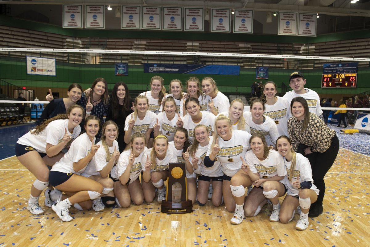 UWEauClaire's tweet photo. We still have goosebumps😁  Another massive congratulations to the @UWECVolleyball team on their NCAA DIII National Championship WIN last night!! We couldn't be more proud of you!! GO, BLUGOLDS💙 💛  #uwec #blugolds

📷 : @HoepnerBill https://t.co/xXOKUXRAcf