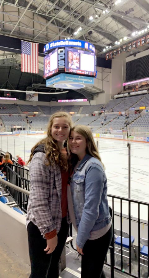 False_Hope28's tweet photo. Game night in Fort Wayne!!! #LetsGoKomets https://t.co/qVfzGvsP4l