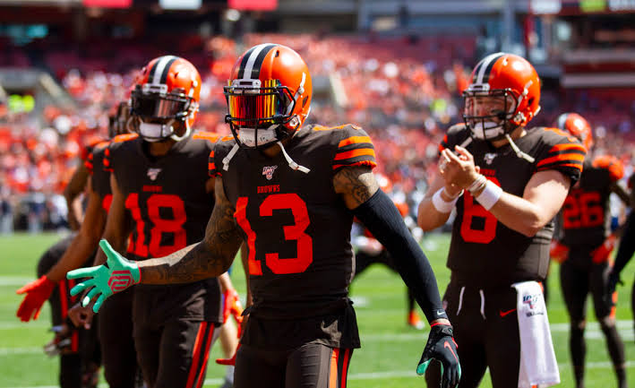 GreenpickM's tweet photo. Nunca te acabes nfl! ✅💵✅💪🏿🍀💰🔥 #nflpick #nfl #greenpick #follow https://t.co/CTSqHUg7m0