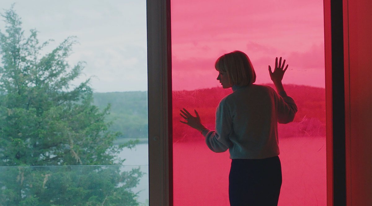 🎞️REVIEW: "A visually striking and thematically lethal psychological thriller that twists and distorts expectations with startling intimacy; <a href="/CMirabellaDavis/">Carlo Mirabella-Davis</a>' viscerally captivating #Swallow is a deeply poignant and emotionally cathartic subversion of the classic body horror"