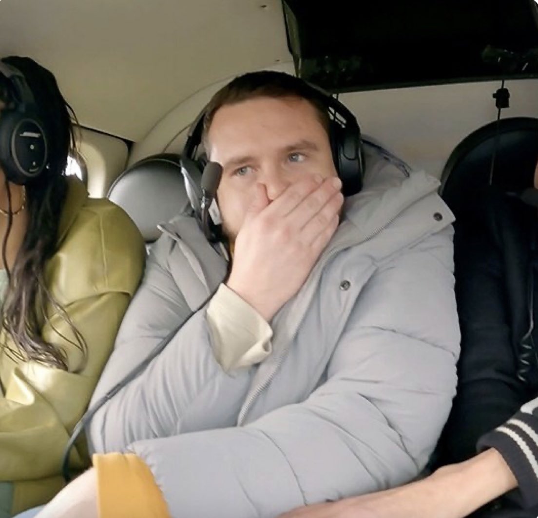 ImACelebReactz's tweet image. When you see he was active 10 minutes ago but you sent your message 15 minutes ago #imaceleb