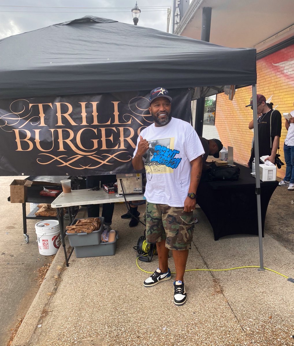 Nick Scurfield (@nickscurfield) on Twitter photo Another <a href="/trillburgers/">trillburgers 🍔</a> pop up in the books. Sold out again. Next one coming up this Saturday at <a href="/StickysChicken/">Sticky's Chicken</a>. <a href="/BunBTrillOG/">BunB.eth</a> Another <a href="/trillburgers/">trillburgers 🍔</a> pop up in the books. Sold out again. Next one coming up this Saturday at <a href="/StickysChicken/">Sticky's Chicken</a>. <a href="/BunBTrillOG/">BunB.eth</a>