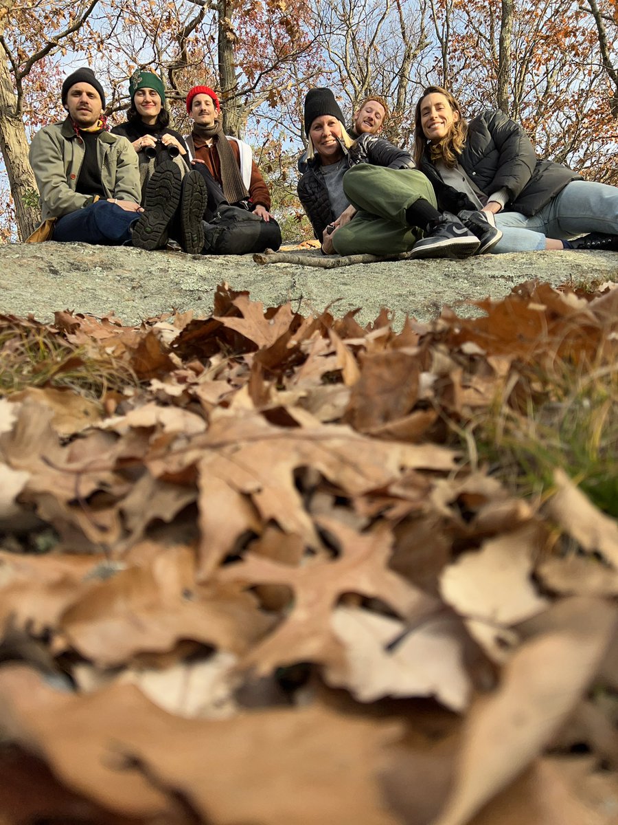 rennaestubbs's tweet photo. We went hiking! #photoshoot #ny #mtpeter https://t.co/6reZnxcmig