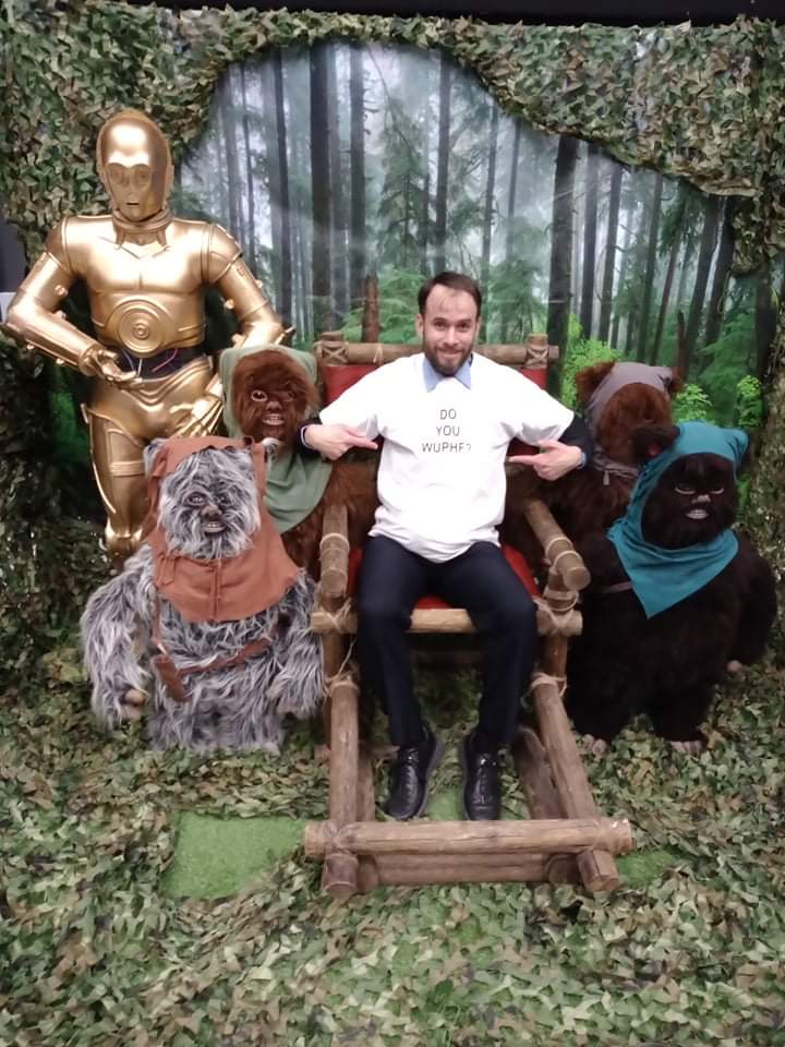 <a href="/bjnovak/">B.J. Novak</a>  Did my bit to keep the WUPHF.com message out there among the ewoks and C3PO at <a href="/HullComicCon/">Hull Comic Con</a> today!