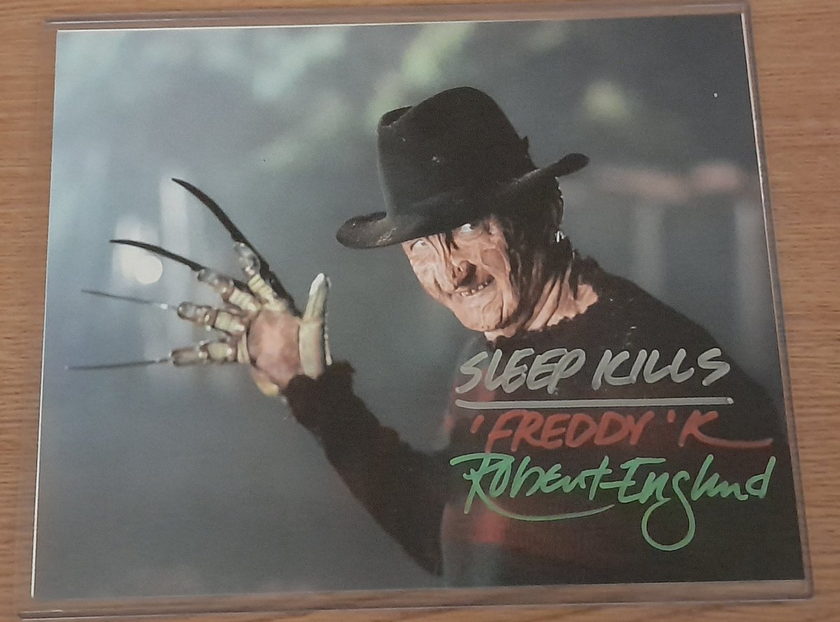 robinstorry72's tweet photo. @RobertBEnglund was a pleasure to finally meet you after loving Freddy since the 80's . You are true gent . https://t.co/DYbUrt8sul