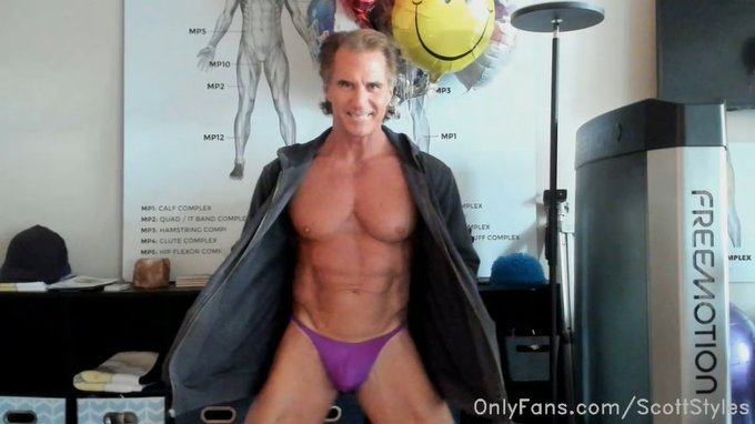 My Winter beach uniform! #pantsdown #bigdickpower #Daddy #bigdickshowoff  See me LIVE @ https://t.co/Rj2TLy6gL0<a href="/tag/pantsdown"class="tags">#pantsdown</a><a href="/tag/bigdickpower"class="tags">#bigdickpower</a><a href="/tag/daddy"class="tags"><span>#daddy</span></a><a href="/tag/bigdickshowoff"class="tags"><span>#bigdickshowoff</span></a>