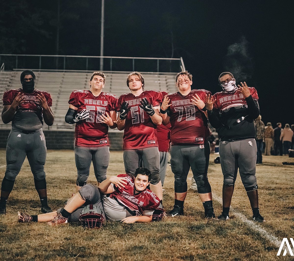 That’s 4💍!! I want to thank everyone that has helped me become the football player I am today. Thank you to all of my teammates for the best season of my life. Now it’s on to college!!! 🦍🦍💪🏻 <a href="/BIGScoachboni/">Al boni</a> <a href="/cameron50600155/">Cameron Vangeison</a> <a href="/PrestonHamiltn/">Preston Hamilton</a> <a href="/MitchellSymir/">sy</a> <a href="/therealbudda/">X SUPPORT TEAM</a>