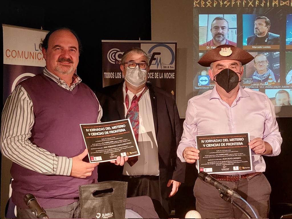 🎤 José Fernando Caballero: "La leyenda del ahorcado de Santo Domingo de la Calzada merece hacer un análisis de sus personajes, como Lilith, así como nombrar los hospitalarios de Castrojeriz y el Fuego de San Antón" #IVJornadasElCandelabro #JornadasMisterioyCienciasdeFrontera