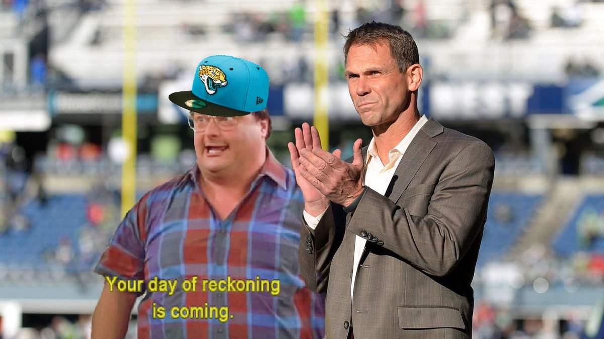 EastBayChris's tweet photo. Took to the field early with Baalke to give some words of encouragement to the 49ers players #TrentRevengeGame2021 #WinningWithClass #DUUUVAL https://t.co/P0hVCBGafh