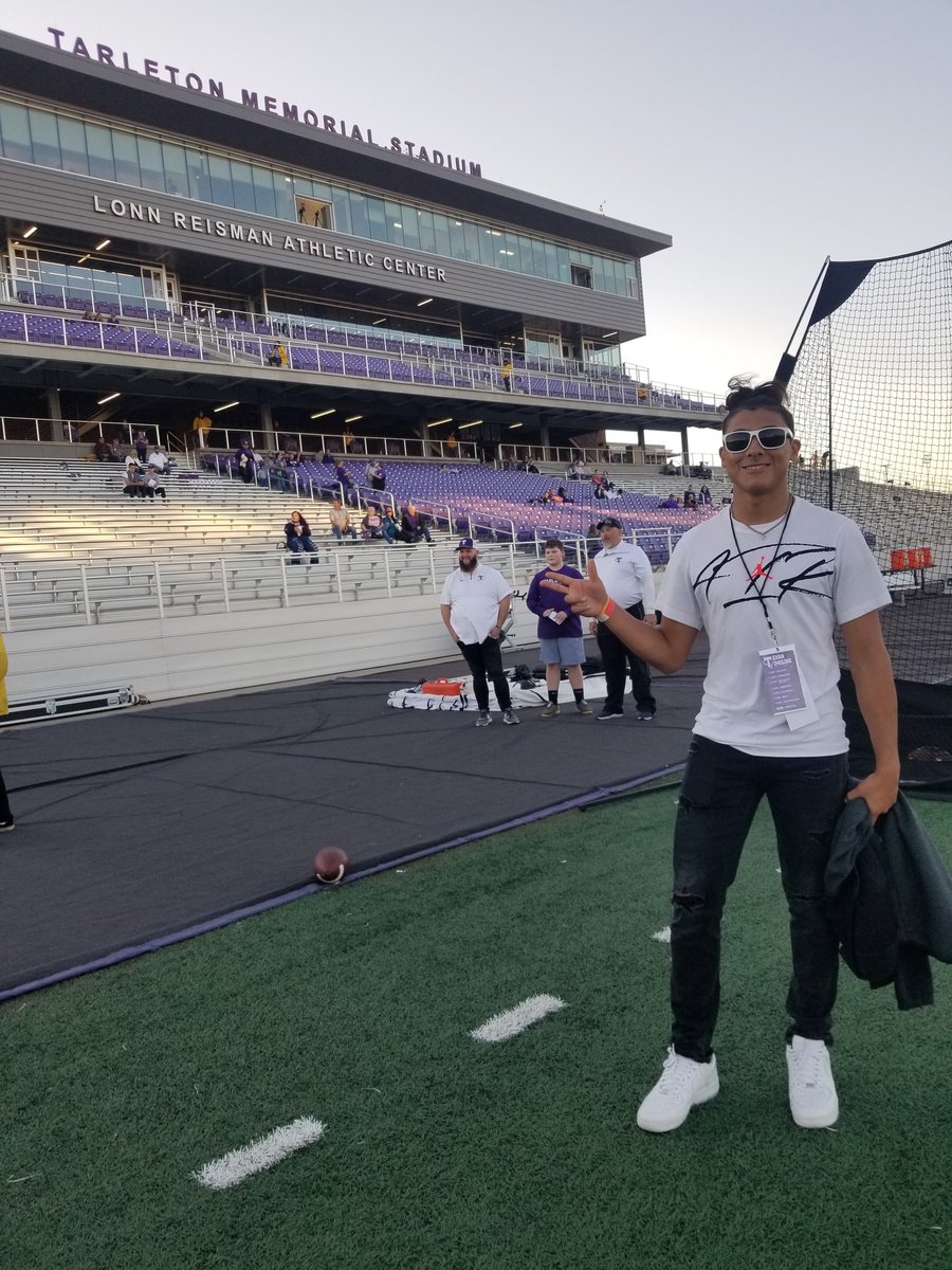 Aiden23IR's tweet photo. Great visit at @TarletonFB yesterday!! Thanks for the invite @CoachEJ_DLine!! Thanks for the love and the hospitality to the entire staff!!! @CoachTWhitt @CoachWaltonTSU @_CoachMartinez_ @marcuspatton4 #ThisIsTarleton #TexasNation #RollTexans https://t.co/sIr3EPIsbG