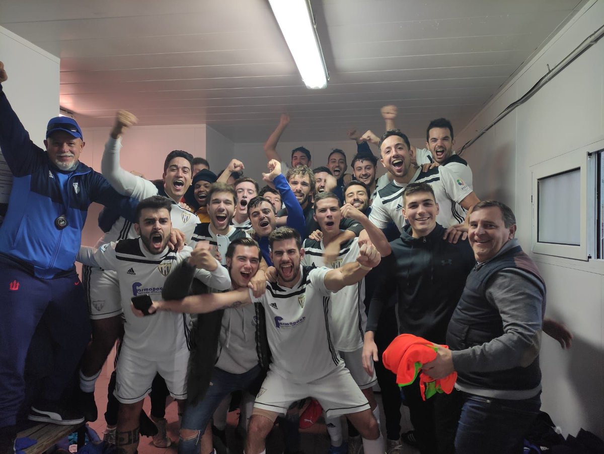 CDCanillas's tweet photo. 📢 | SEGUNDA REGIONAL

#AficionadoC 2⃣➖0⃣ @alcobendas04 

⚽️⚽️ Hugo

#JuntosHagamosHistoria 😍💙🤟
#VamosCanillas ⚪🔵 https://t.co/aYDqnvYS75