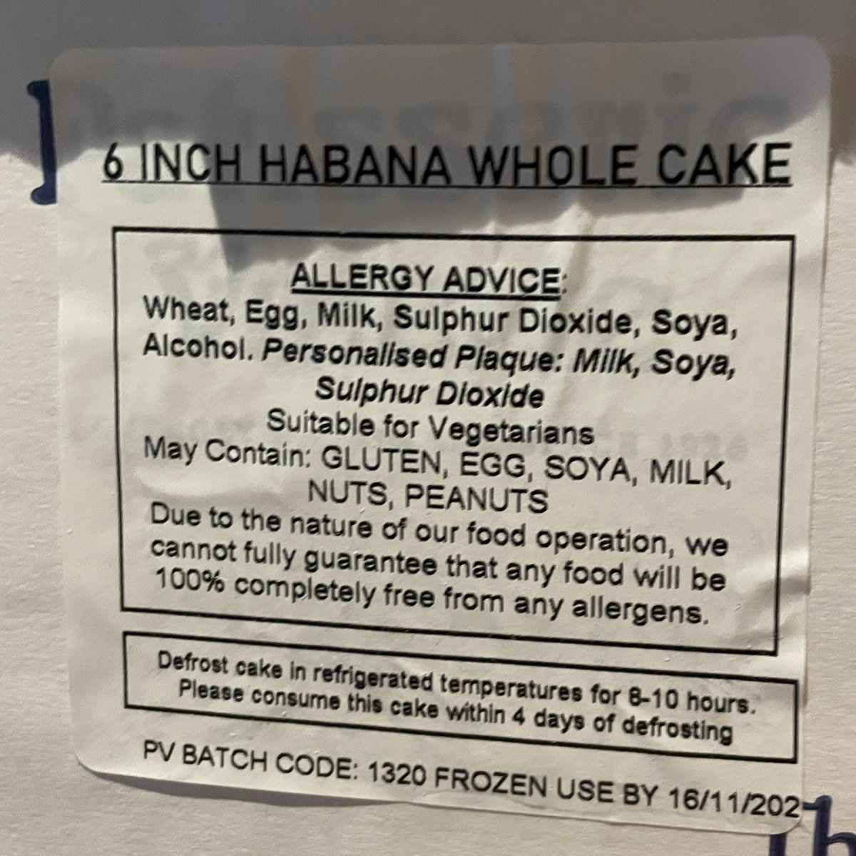 jasonriddell's tweet photo. @valeriecafe disappointed that my wife’s birthday cake had already expired on day of delivery, arrived 21/11, expired 16/11. https://t.co/Cmi01gY3Bm