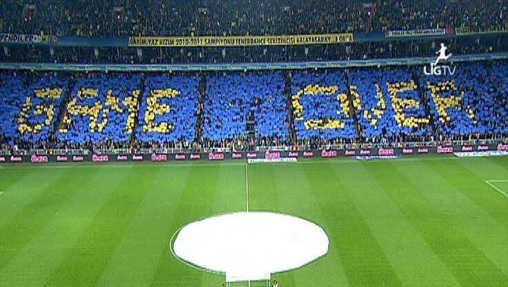 eyserklc's tweet photo. Oyuncu 1905 elendi 😜
@BerkeOzer 
@MesutOzil1088 
#SquidGame https://t.co/c9Emrmm1zI
