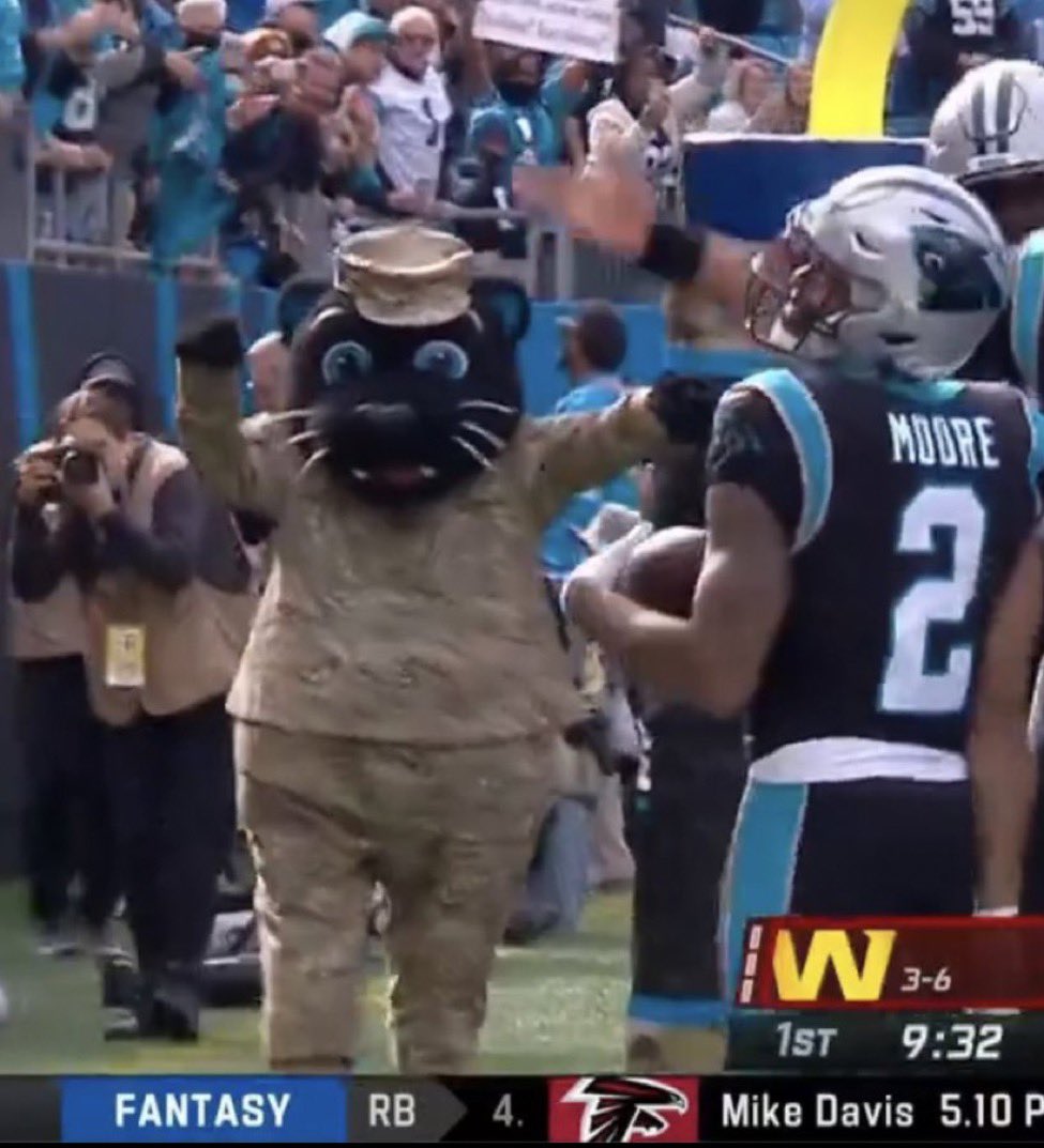 barstoolsports's tweet photo. Learned today that Sir Purr served 🇺🇸 https://t.co/xcOUU7piRk