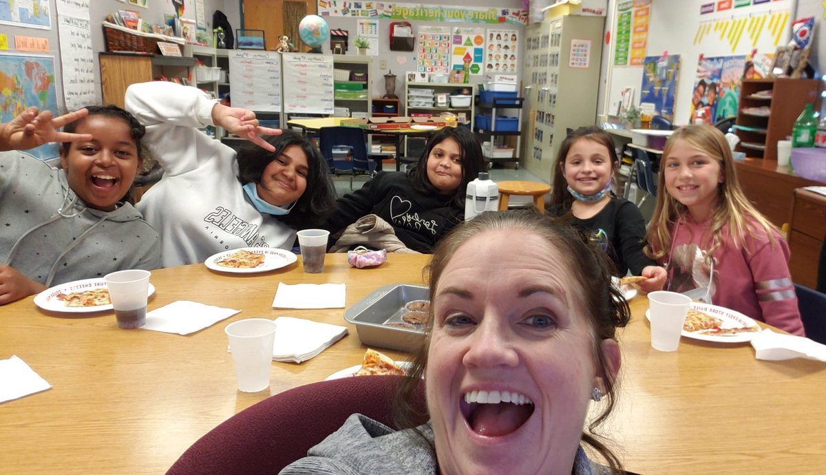 Finally had our pizza lunch with my CheetahWalk winners.
#cheetahpride
#weareinthistogether