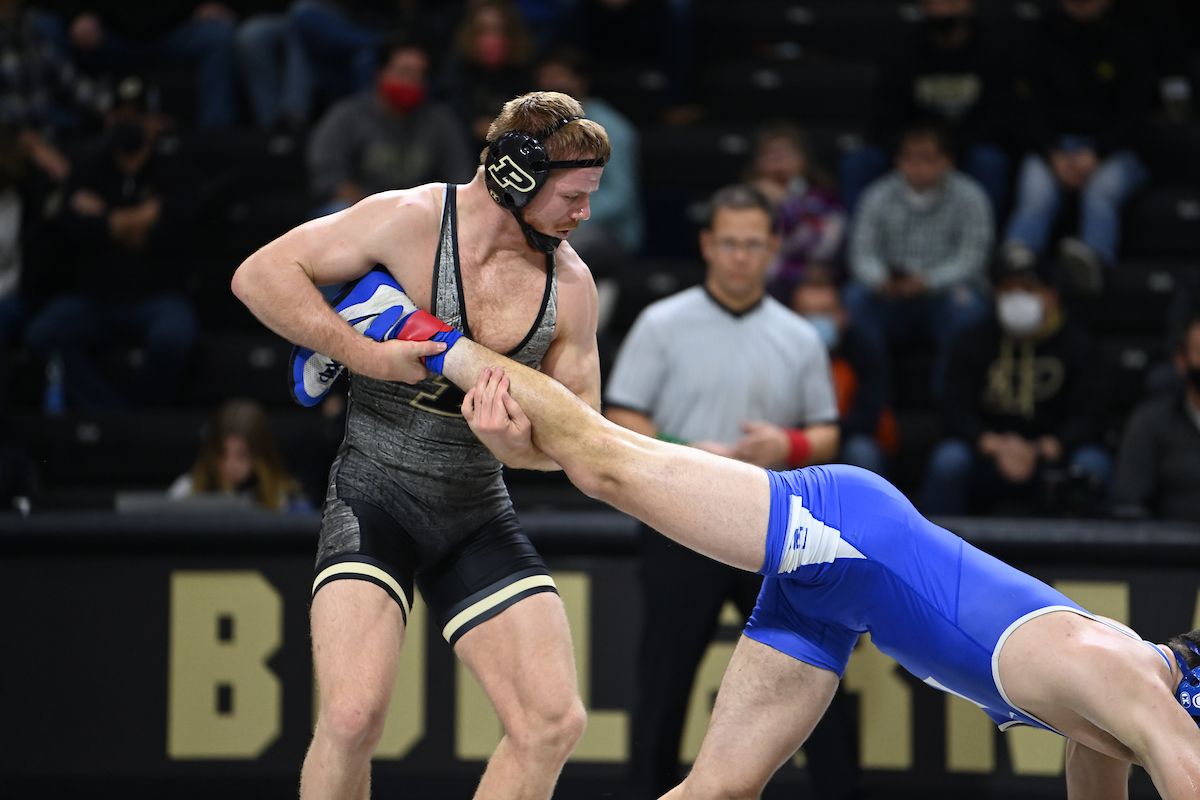 PurdueWrestling's tweet photo. Dominant performance for Max Lyon, posting a 14-1 major decision! #BoilerUp #AlwaysAggressive https://t.co/JXK0mnbav5