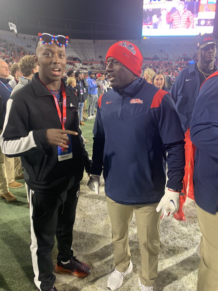 Martels Carter Jr (@jrmartels) on Twitter photo Felt great to be <a href="/OleMissFB/">Ole Miss Football</a> last night had a great time with my brother <a href="/AjWallace16/">AJ Wallace🥷🏿</a>!!! Thanks for having me !! <a href="/ElijahSandweiss/">Coach Elijah Sandweiss</a> <a href="/CoachCPartridge/">Chris Partridge</a> <a href="/27TBuck/">Terrell Buckley</a> <a href="/NatlPlaymkrsAca/">NatlPlaymkersAcademy</a> <a href="/NCEC_Recruiting/">NPA</a> <a href="/wolfpack7on7/">Wolfpack7on7</a> <a href="/scoop1914/">VESSELS</a> <a href="/CoachHazelray/">DJ Hazelray</a> Felt great to be <a href="/OleMissFB/">Ole Miss Football</a> last night had a great time with my brother <a href="/AjWallace16/">AJ Wallace🥷🏿</a>!!! Thanks for having me !! <a href="/ElijahSandweiss/">Coach Elijah Sandweiss</a> <a href="/CoachCPartridge/">Chris Partridge</a> <a href="/27TBuck/">Terrell Buckley</a> <a href="/NatlPlaymkrsAca/">NatlPlaymkersAcademy</a> <a href="/NCEC_Recruiting/">NPA</a> <a href="/wolfpack7on7/">Wolfpack7on7</a> <a href="/scoop1914/">VESSELS</a> <a href="/CoachHazelray/">DJ Hazelray</a>