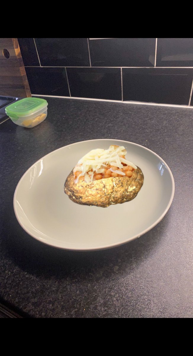 glenford_'s tweet photo. @GordonRamsay hi Gordon what do you think of my 10 hour baked potato with beans and cheese? https://t.co/59ty31fIum