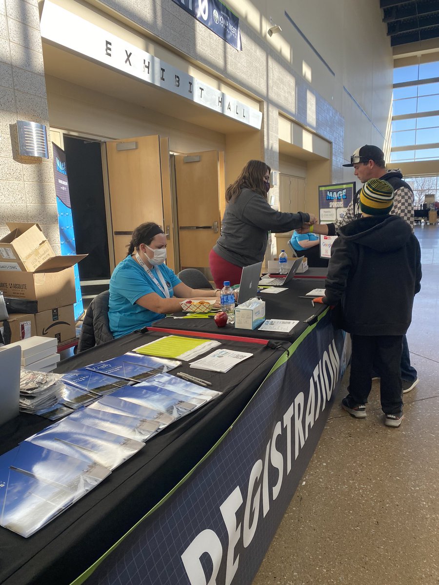 MAGEIowa's tweet photo. This event wouldn't happen without our amazing volunteers. Thank you for all of your hard work! #MAGEIowa https://t.co/H7AvE8MPXs
