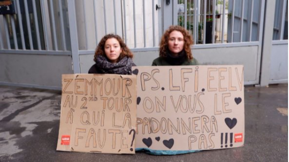 DianePoitau's tweet photo. Face à  Zemmour ou Le Pen au 2nd tour, il nous faut relativiser nos divergences et créer les conditions d’un rassemblement. La solution ? Un processus soutenu par + de 170 000 personnes. @Anne_Hidalgo, @JLMelenchon, @yjadot et les autres, on vous attend ! #PrimairePopulaire https://t.co/loUPLF6QYH