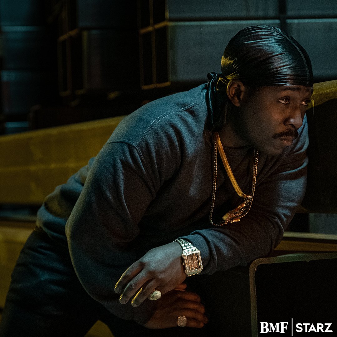 Brit-Ghanaian Erick Kofi Abrefa is absolutely killing it on the hit tv series #BMF
Season finale drops tonight!
<a href="/EKAbrefa/">Mr Abrefa</a> ☔
<a href="/50cent/">50cent</a> 🎬