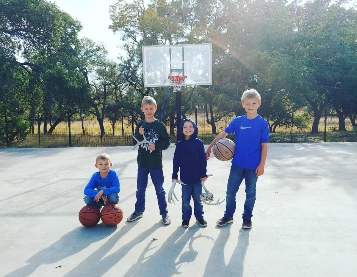 DamronMrs's tweet photo. When hunting season overlaps the start of basketball season. 

#ballislife
@CantonHSHoops https://t.co/jMo5XGTwhG