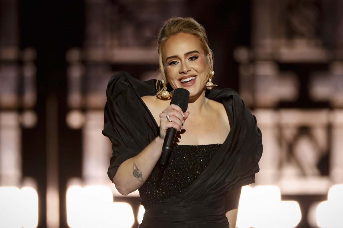 Spotify stops shuffling albums by default because Adele said so