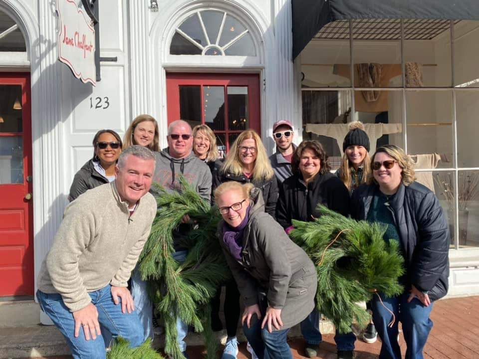 FernHillES's tweet photo. Great way to spend a Saturday and decorate the borough for a good cause! @GWCC_PA @WestChesterASD @SaraMMissett @KaliaReynolds @LARanieri12 @bobsox68 https://t.co/792h7rMpfV