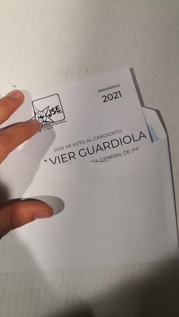 RralVsc's tweet photo. Cuando un proyecto te ilusiona, como @volveraser__, sabes que es lo que hay que hacer 💪🏻🌹

Vamos @guardiola_92! https://t.co/zgtxXTIZHK