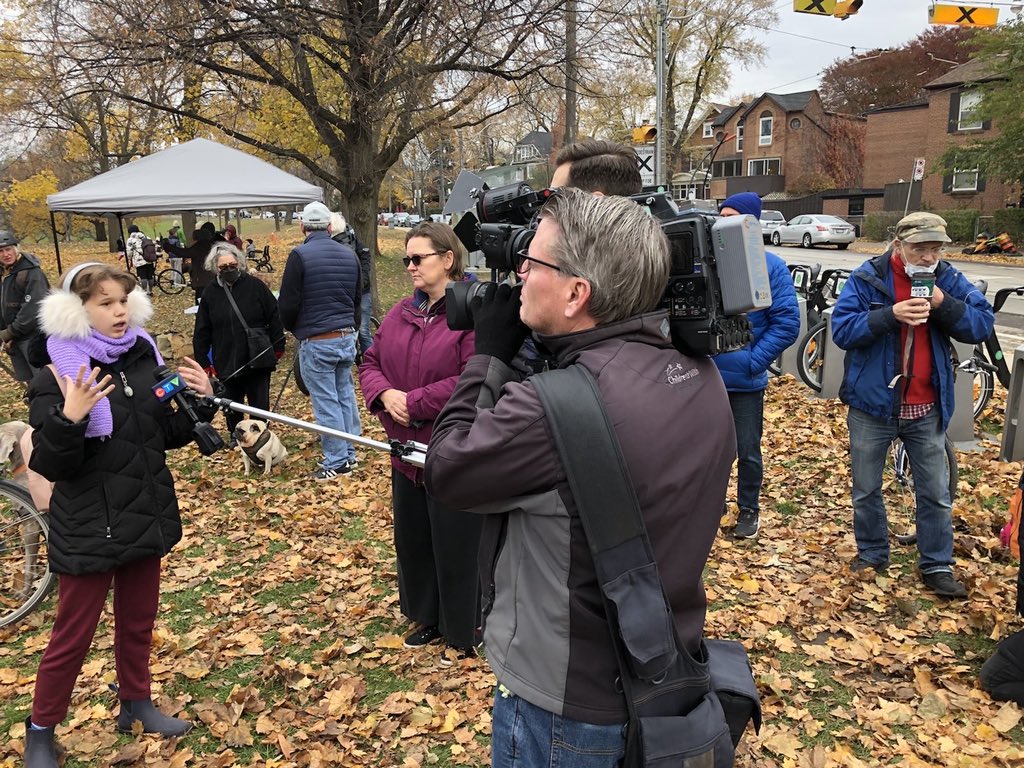 twieditz's tweet photo. Don’t mess with the Don!
Metrolinx’s plans to re-industrialize ecologically sensitive areas in our cherished Don Valley. Nearby residents from Rosedale and Riverdale have none of it.
Images curtesy of @jjfForward
#Topoli #dontmesswiththedon https://t.co/gPizlkqaYR