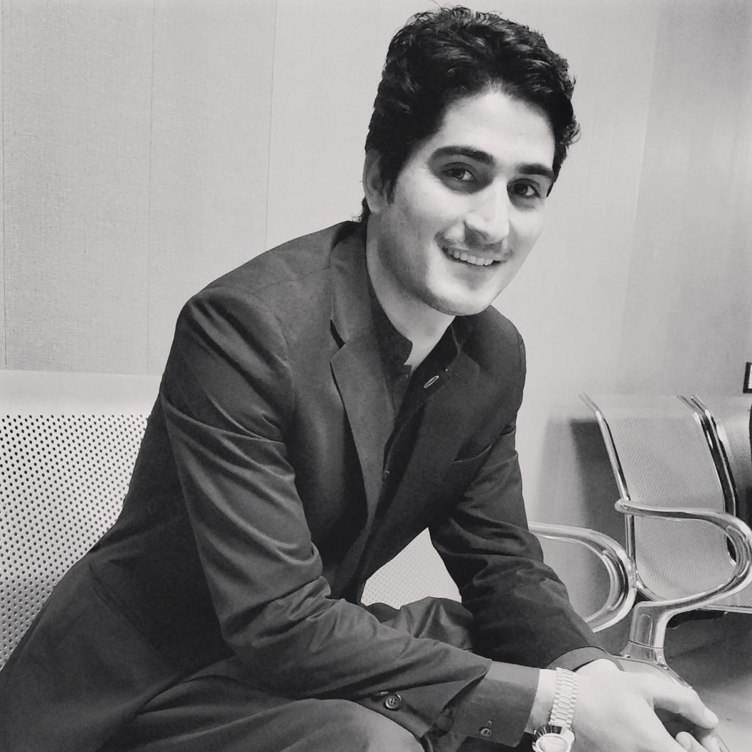 AzmatUl07079805's tweet photo. ا�� کو دیکھ لیتا تھا تو بھوک مٹ جاتی تھی
میری آنکھوں کا رزق تھا  میرے یار کا چہرا https://t.co/WFkxXPt2Mr