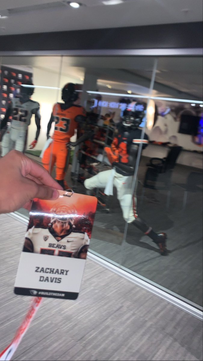 had a great unofficial visit to Oregon State yesterday, great hospitality, an amazing atmosphere and had a great experience. 🦫

<a href="/MikeDoc40/">Michael Doctor</a> <a href="/dyray22/">Darrick Yray</a> <a href="/ccramfootball/">CC Ram Football</a> <a href="/BrandonHuffman/">Brandon Huffman</a> <a href="/CoachKVA/">Kendrick Van Ackeren</a> <a href="/DVDizzle/">Dan Van De Riet</a> <a href="/BeaverFootball/">Oregon State Football</a> <a href="/B12PFootball/">Big12Performance</a> <a href="/Zack_Poff_MP/">Zack Poff</a> <a href="/FBUAllAmerican/">#FBUAllAmerican</a> <a href="/DemetricDWarren/">Demetric D. Warren</a>