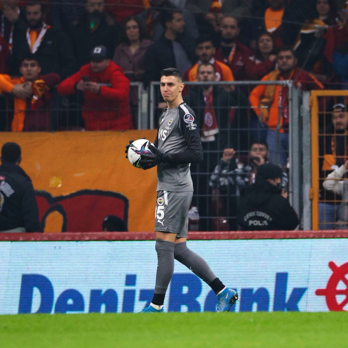 💛💙 <a href="/Fenerbahce/">Fenerbahçe SK</a>