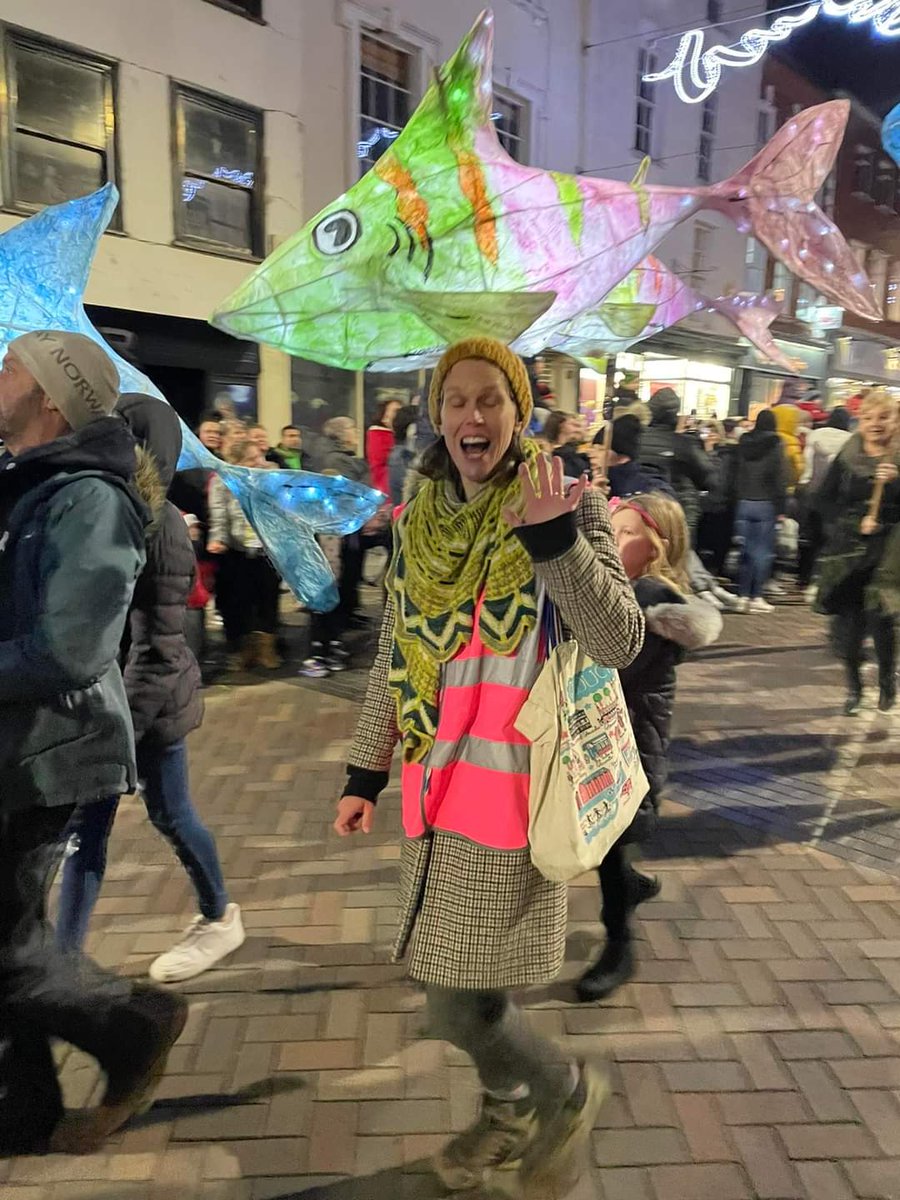 EmGibbon's tweet photo. Most amazing turnout and atmosphere at the #LanternProcession this evening! Schools and artists well done 🏆. @nroumian and team massive cheers to you🎖. Thanks to @MattMCass for capturing me at my best. #PureJoy #BrightNights #Gloucester https://t.co/k5Ipeg2iVO