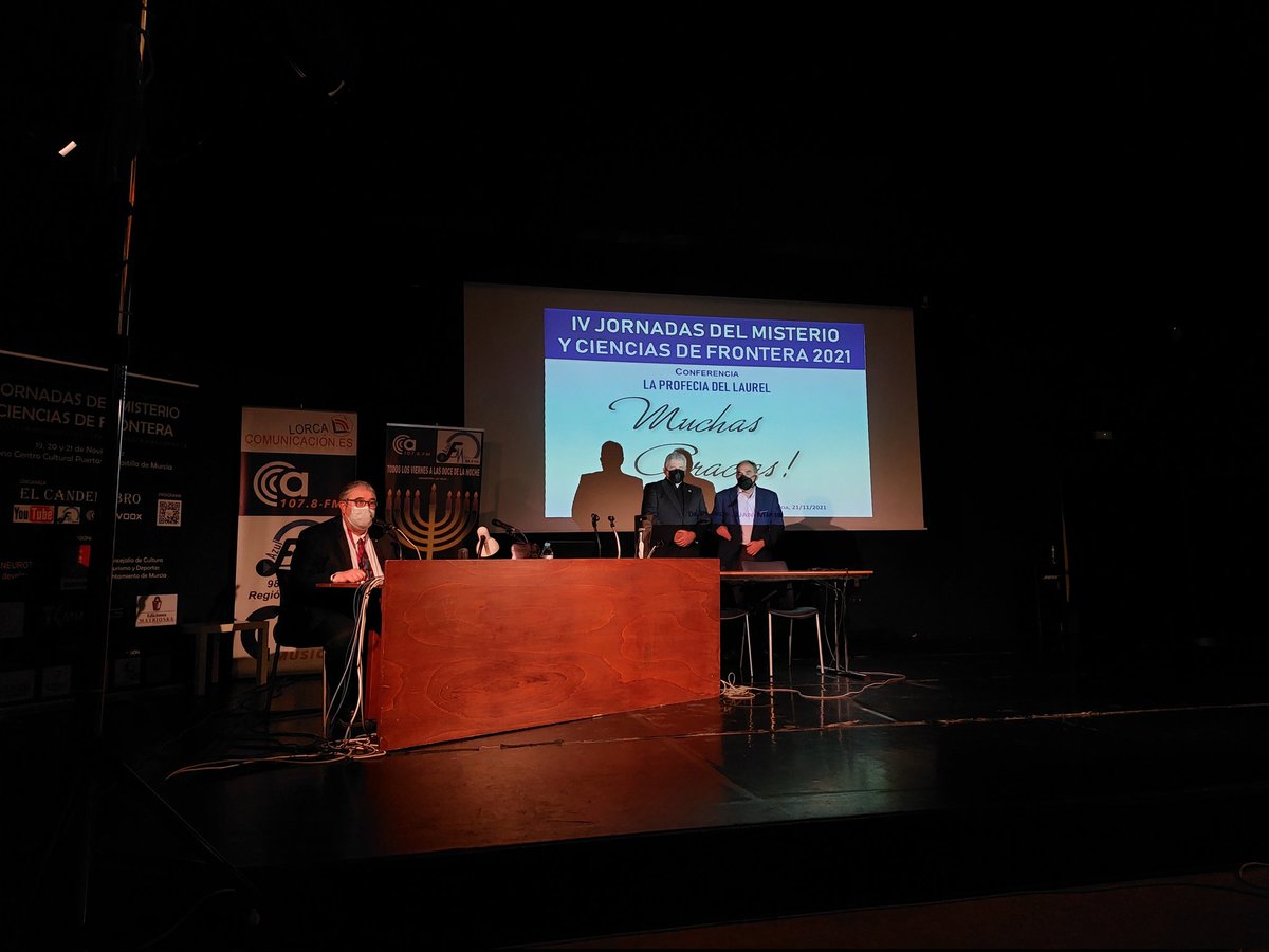 elcandelabro968's tweet photo. 👋 Clausuramos así las IV Jornadas del Misterio y Ciencias de Frontera. No tenemos palabras para agradeceros tanta atención. ¡Nos vemos en la quinta edición! https://t.co/tKRnC51ZPU