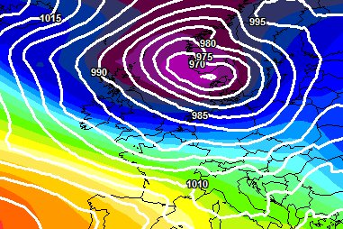 sturmwetter1703's tweet photo. #ECMWF 12z
Nach der nasskalten Troglage (= Tiefdruckgebiete und niedriges #Geopotential, wo neue Tiefs entstehen können) ab Mitte nächster Woche, baut sich danach eine #Westlage auf, das EZ rechnet ein #Sturmtief von GB zur #Nordsee mit #Randtief-Entwicklungen südlich vom Sturm! https://t.co/q1YWJbbYTo