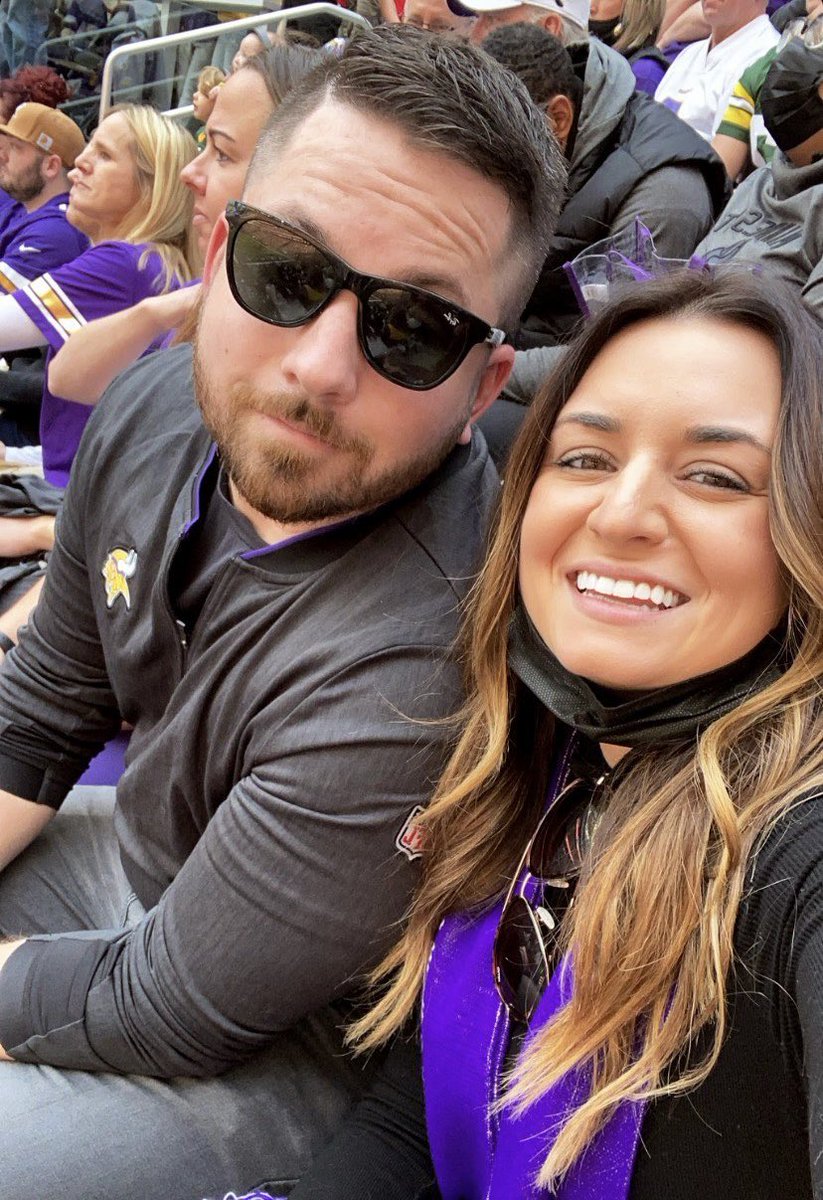 Cait_Tanz's tweet photo. Family is in town! #SKOL https://t.co/HA4ewgZIvR