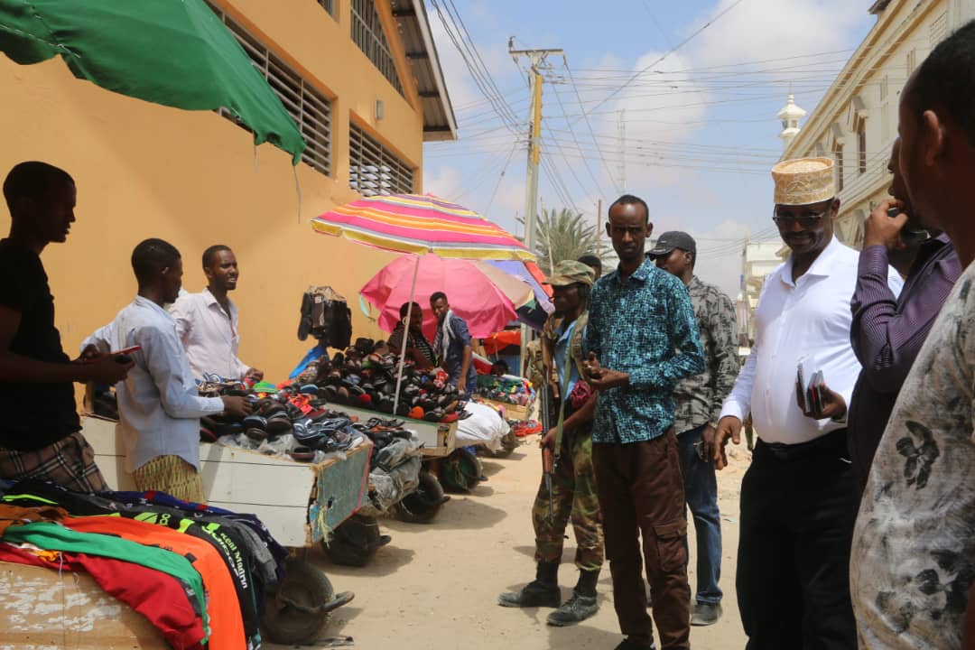 Today I toured renovated markets in #Kismayo where street vendors have been accommodated in the past few days to decongest the main streets of the town. I thank the business community for complying with our orders to move businesses to the rehabilitated facilities.