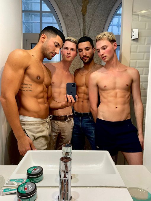 This is our bathroom 🇵🇹 😅 Is it enough for the 4 of us? 🤪🤪🤪🤪  If you like 4 twins together retweet this<a href="/tag/body"class="tags"><span>#body</span></a><a href="/tag/skin"class="tags"><span>#skin</span></a><a href="/tag/twins"class="tags"><span>#twins</span></a>