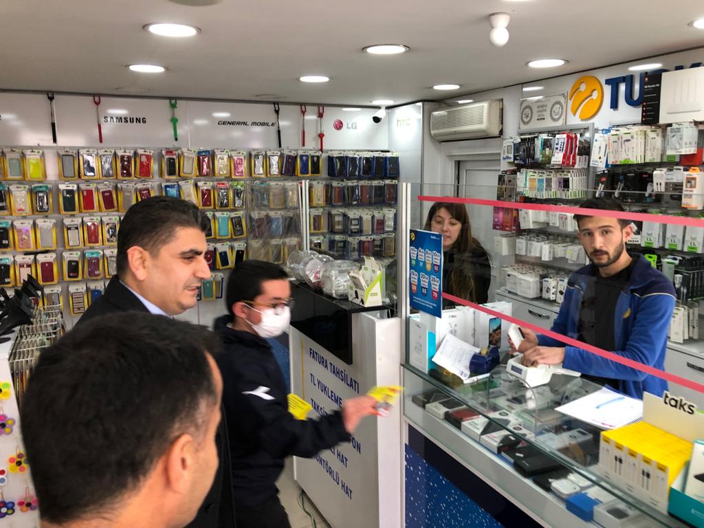 Bolu ilimizde il başkanımız ve parti meclis üyemiz <a href="/omerurgun_/">Ömer Urgun</a> ile beraber esnaflarımızı gezdik sorunlarını dinledik ve onlara çok yakında #çare  olmaya geliyoruz.

<a href="/M_Sarigul/">Mustafa Sarıgül</a> 
#mustafasarigul 
#huseyinakgun 
#Bolu