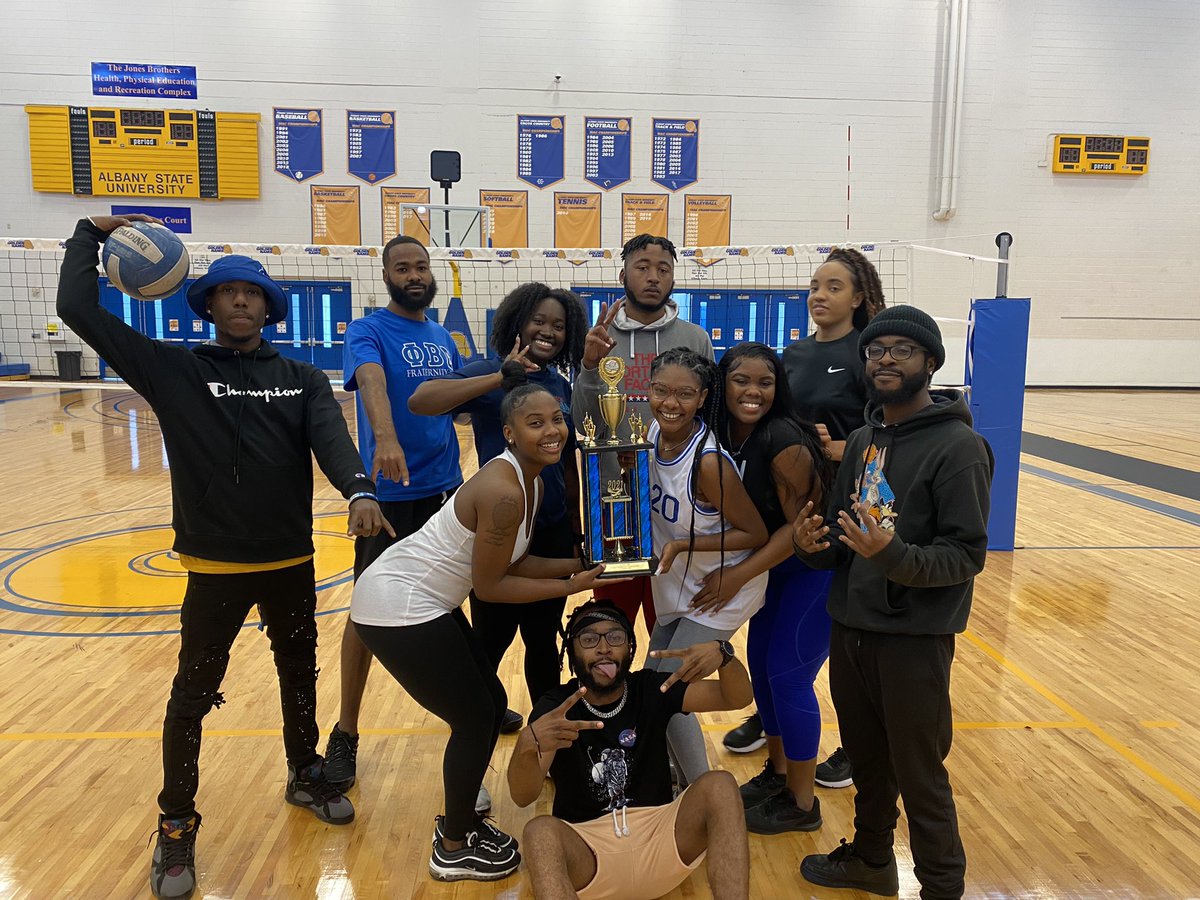 ASUGreekLife_03's tweet photo. Congratulations to Team Blu and White for winning the Greek Life Co-Ed Volleyball Game!💙🕊 #ASUTwitter @PiBeta1920 @BetaPsi1949 https://t.co/2W9hfaCmJ3