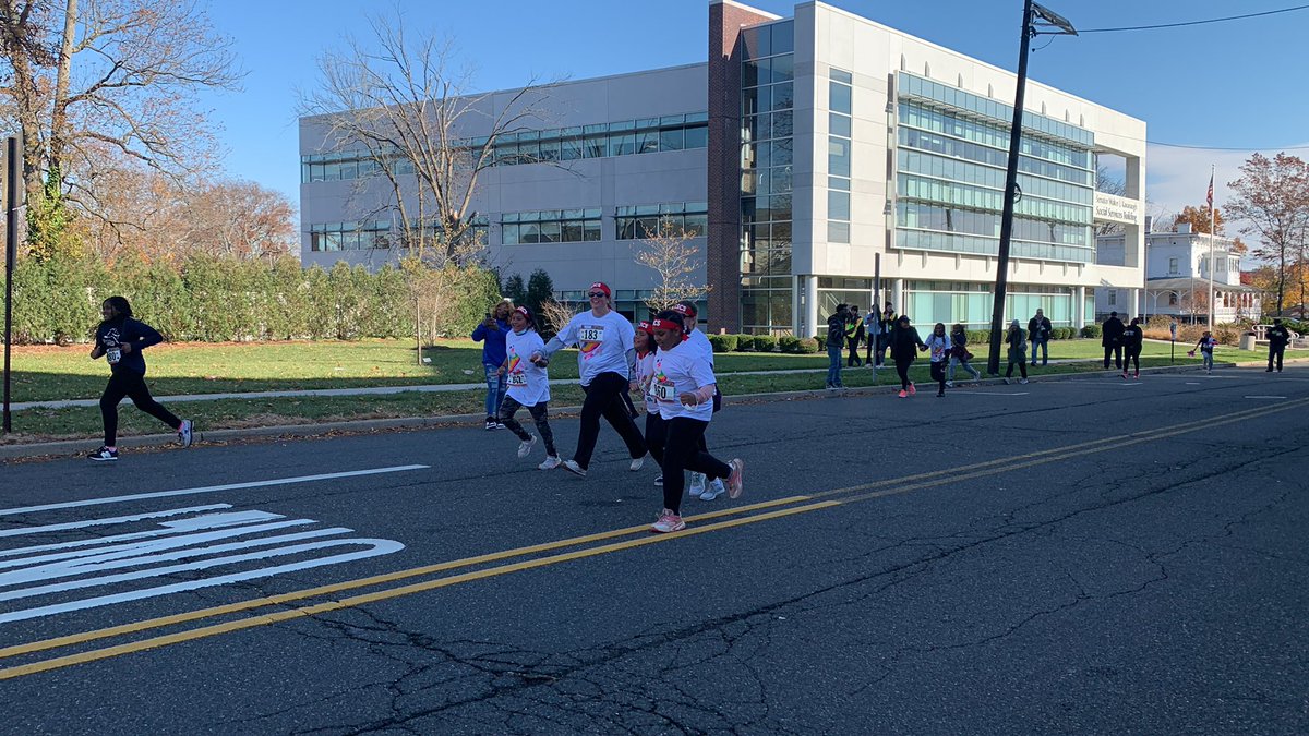 LStirlingNBPS's tweet photo. A beautiful day for a run and an exciting time for our students! #girlsontherun 5K.  Great showing by LS and MK! Our kids, staff and parents SHOWED UP!!! @nbpschools @ddipane @BoutrosLisa @aubjohnson111 @ziperez2 @vdlagos  #lscsknightsridewithpride https://t.co/7apELZtrU2