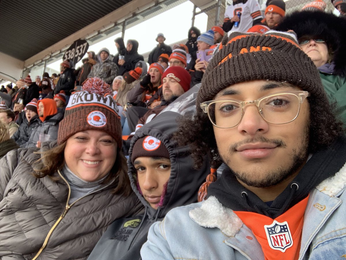 #DETvsCLE    Here we go Brownies!