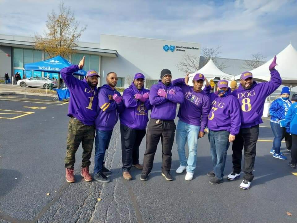 LmarieAsad's tweet image. Thank you to the members of Omega Psi Phi Fraternity Inc., Iota Phi Theta Fraternity Inc and ladies of Zeta Phi Beta Sorority, Inc for your commitment to service this weekend at the #CommunityCareFair2021.
@nphcchicago 
#DivineNine 
#NPHCstrongerTogether 💪🏾
#ServiceIsWhatWeDo