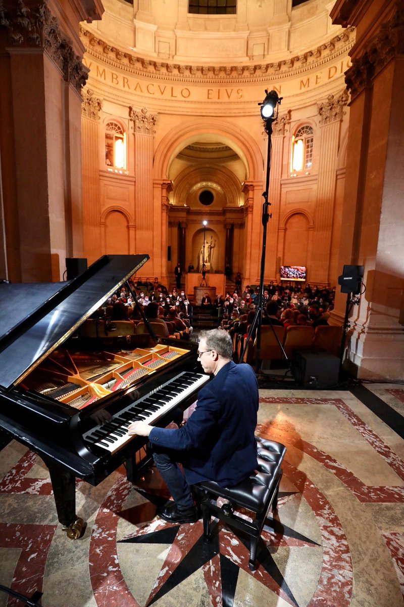 Rencontres Capitales tweet media