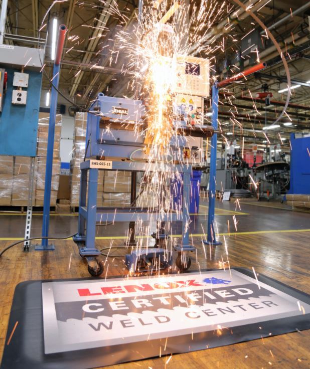 MSC_Industrial's tweet photo. Those in the #metalworking industry know the importance of #bandsawblades. See what makes our Warren Weld Center @LenoxTools -certified. https://t.co/9qeaxwUWI0 | #lenoxtools #manufacturing #machining #lenoxcertified https://t.co/UFLec3vX4B